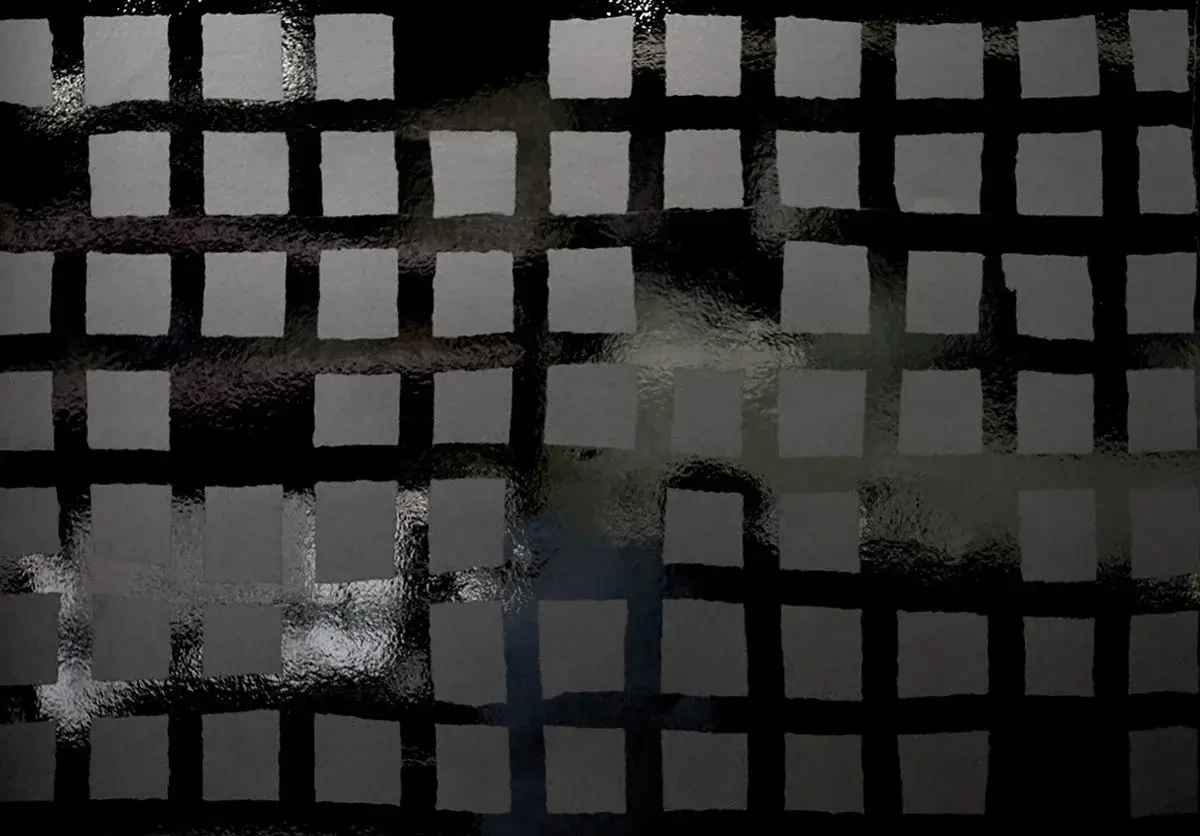 Checkerboard Reverse (Black Gloss)