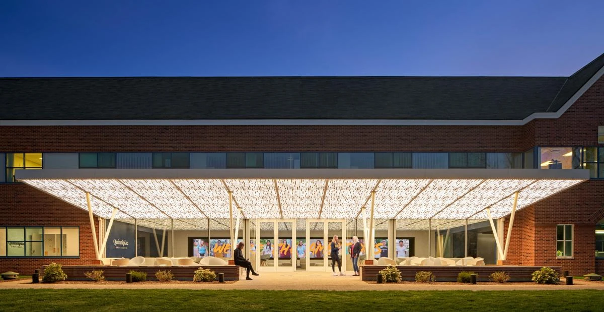 Vapor® Exterior Trail